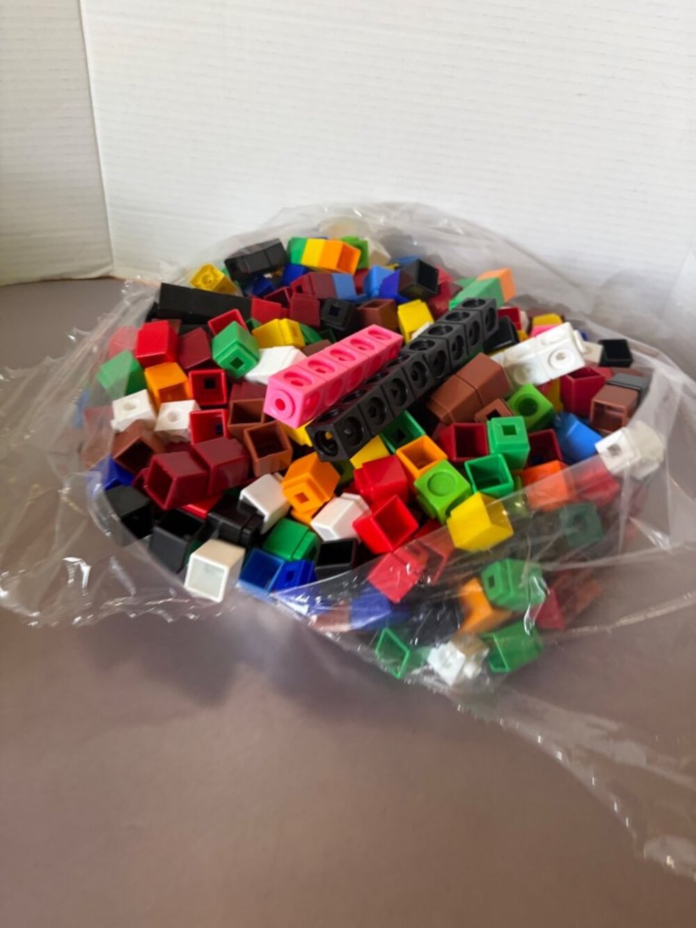 Bag Of Interlocking Snap Cubes For Counting Math STEM And Building Activities - Picture 4 of 5